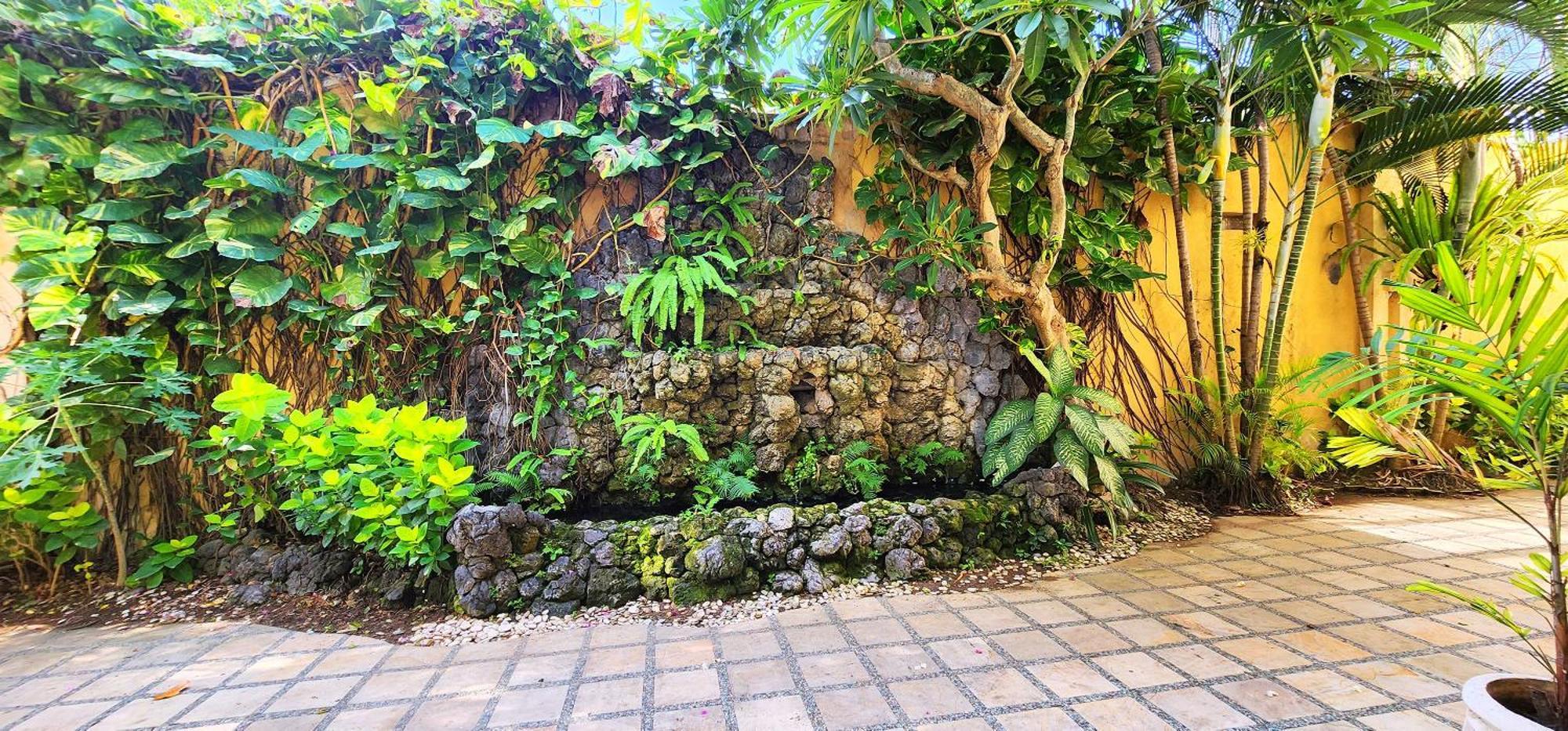 Bali Emerald Apartments Sanur Esterno foto