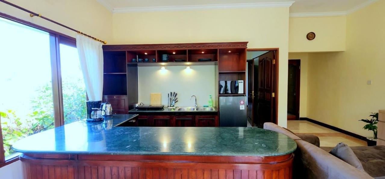 Bali Emerald Apartments Sanur Esterno foto